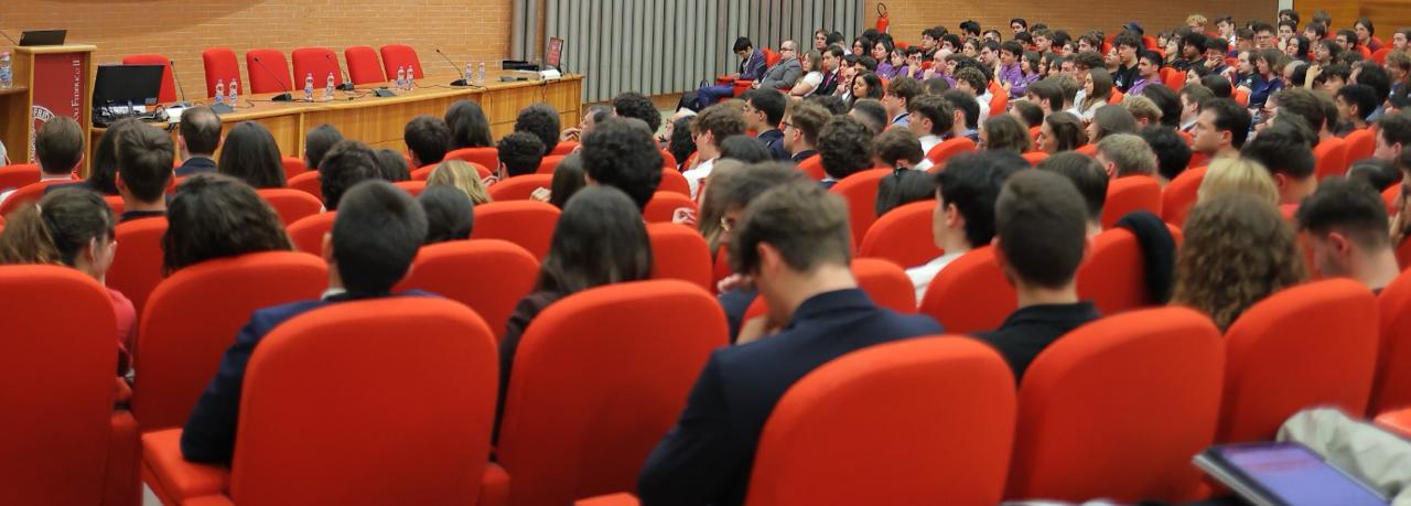 Pubblico in aula